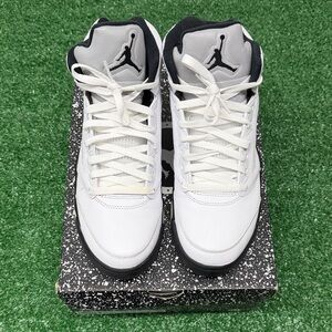 Air Jordan 5 Retro “Reverse Metallic” Great condition. Size 10 with lace locks